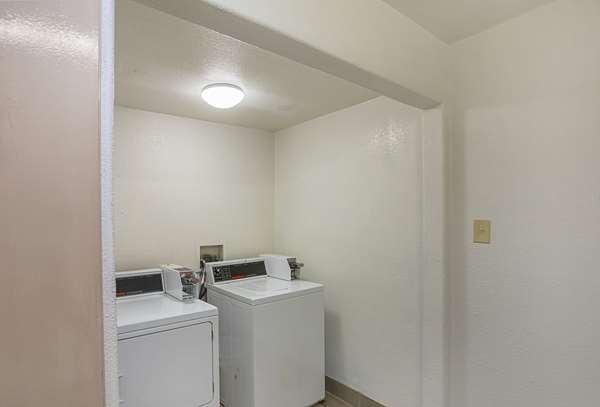 Amenities - Studio 6 Suites Fort Worth - I-35, Exit 56A