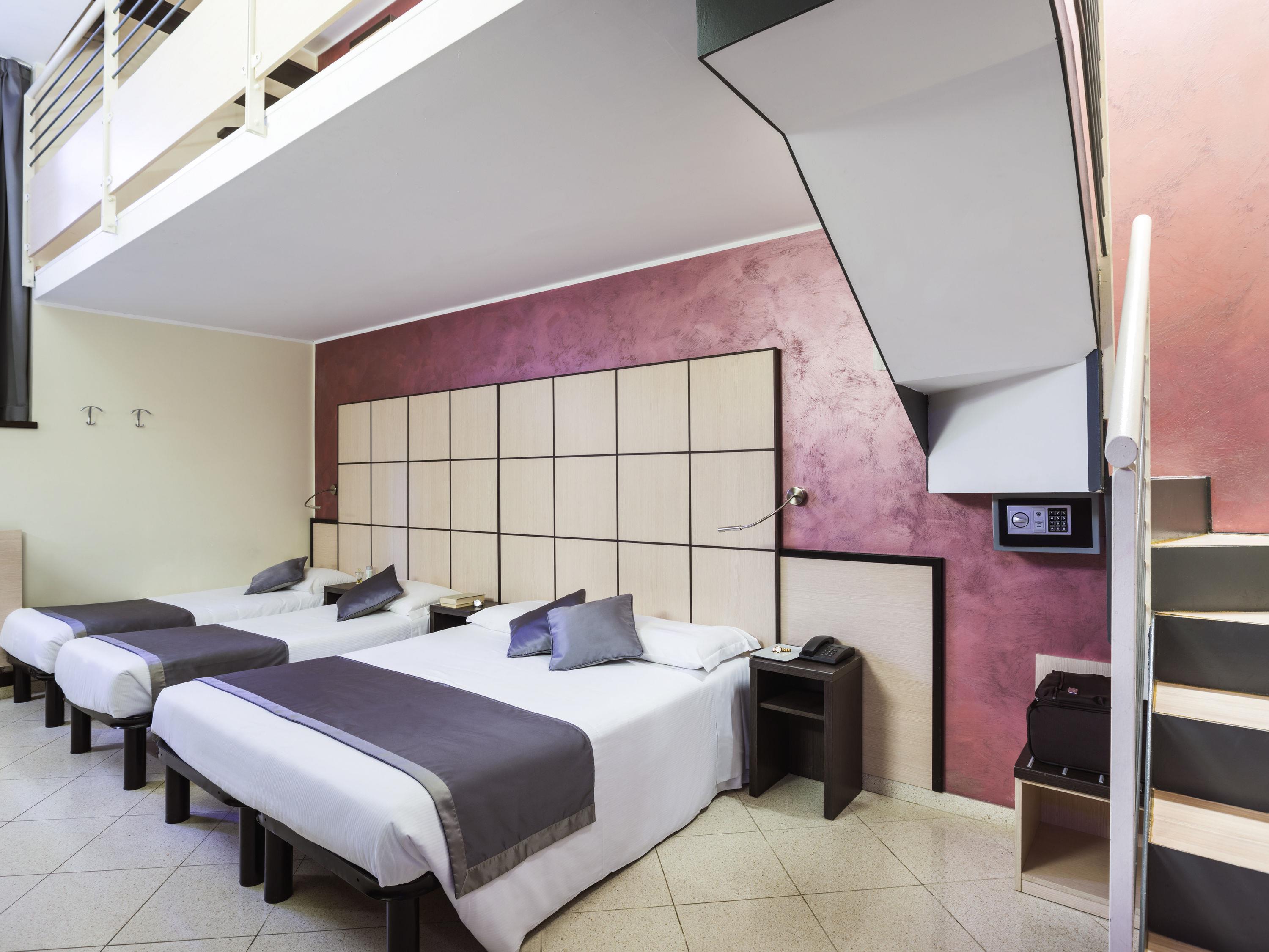 ibis Styles Milano Centro Room Type - Family room x5