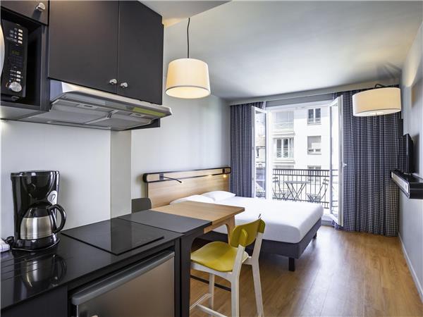 Studio with balcony for 2 people