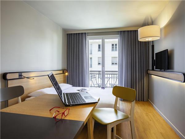 Studio with balcony for 2 people
