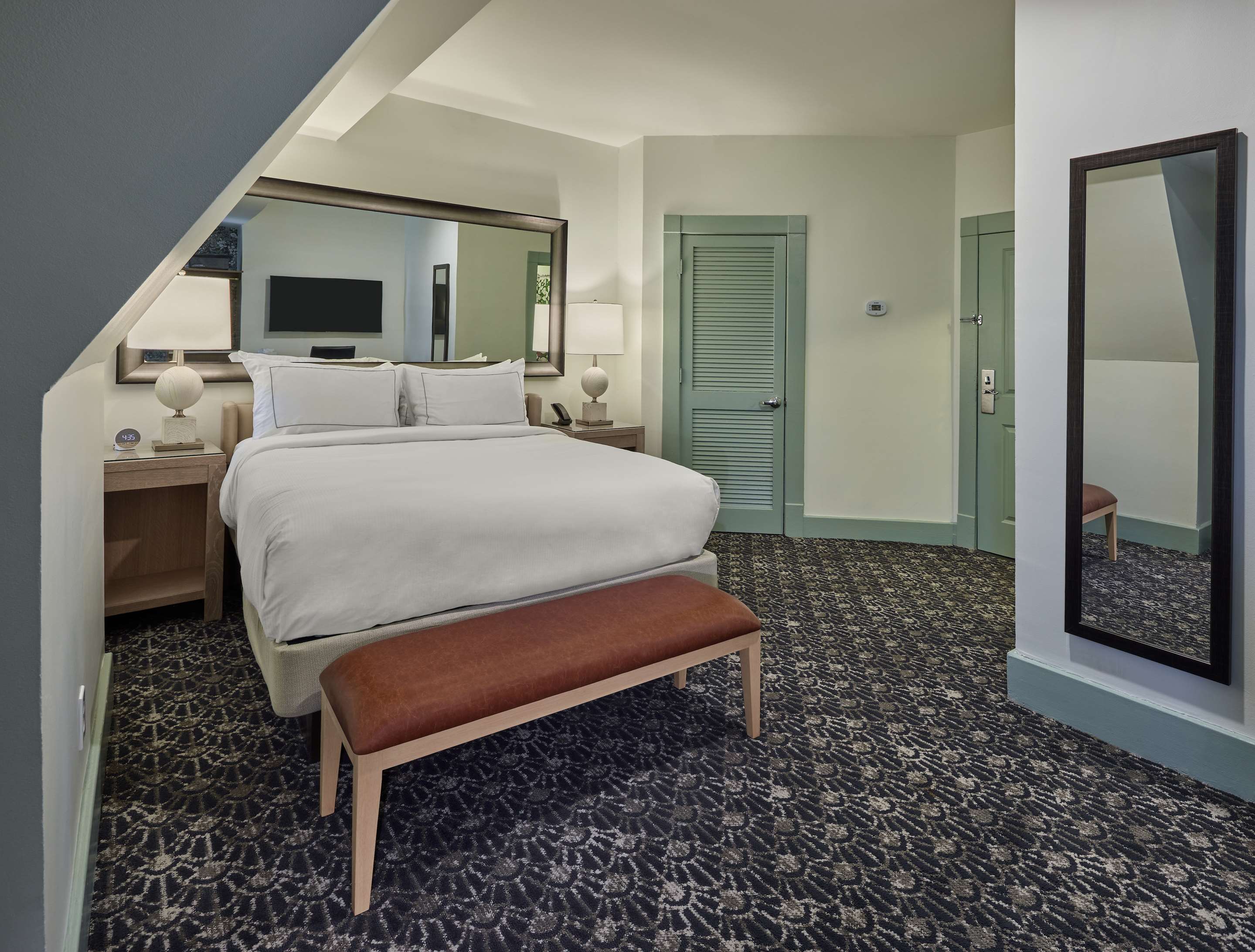 Guest room