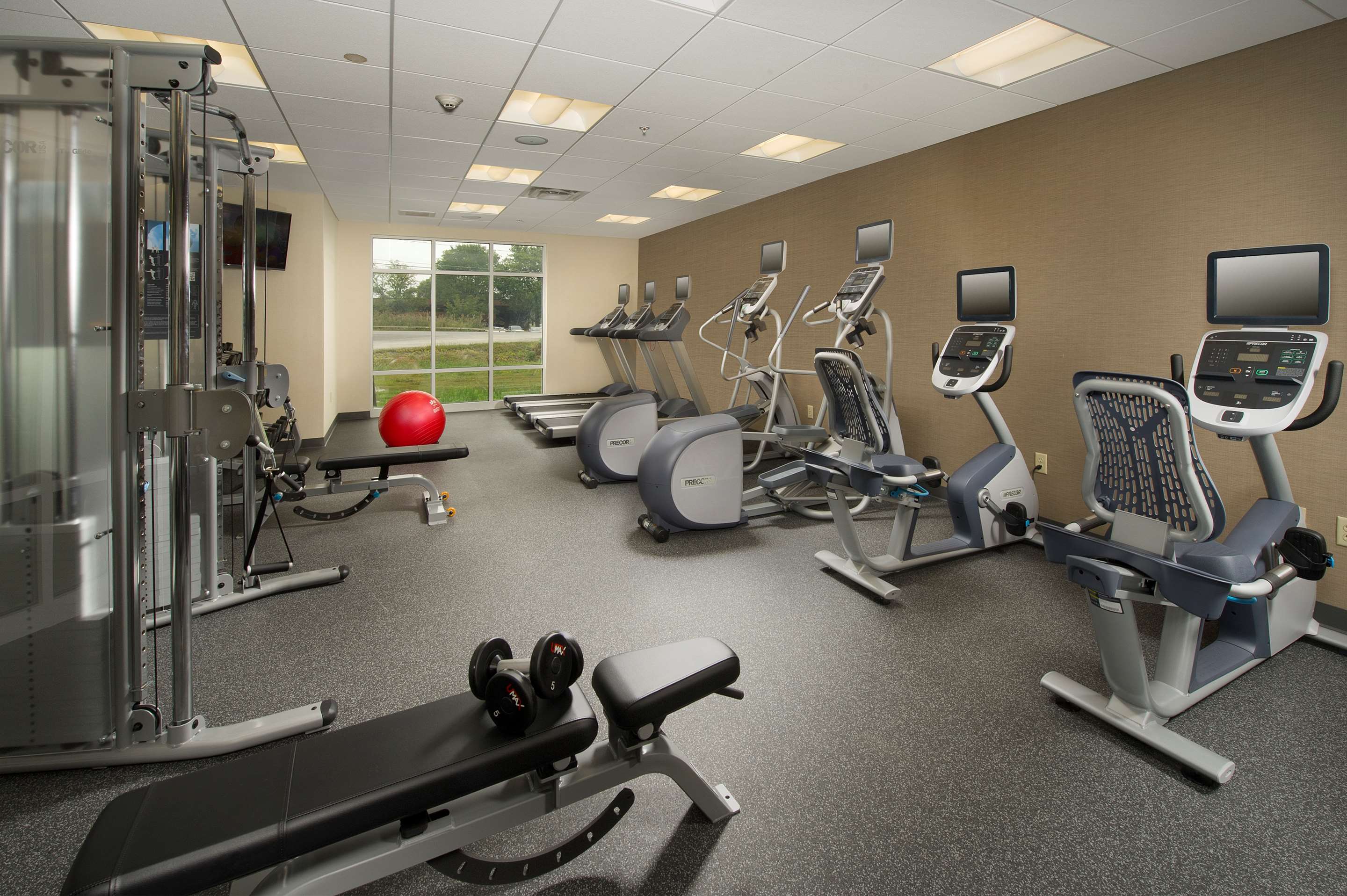 Health club fitness center gym | Hampton Inn & Suites Syracuse/Carrier Circle