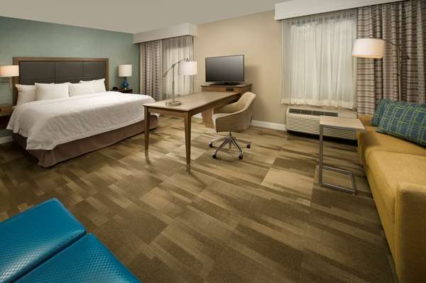  - Hampton Inn & Suites Carrier Circle East Syracuse - I-90, Exit 35