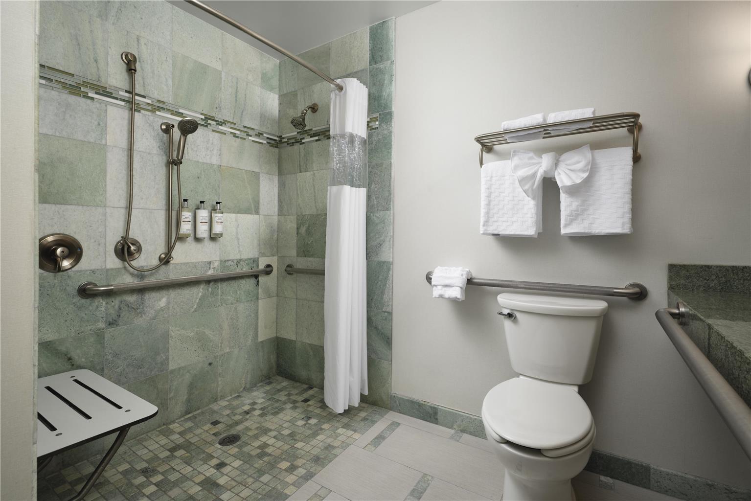 Best Western Premier Hotel Del Mar-guestroom-Guest Room,Bathroom,On-Site.jpg