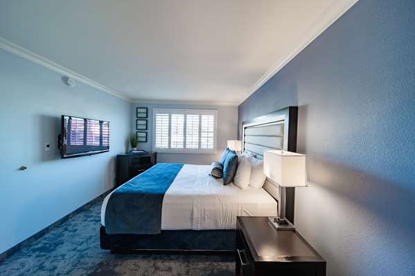 Suite - Best Western Plus Manhattan Beach Hotel