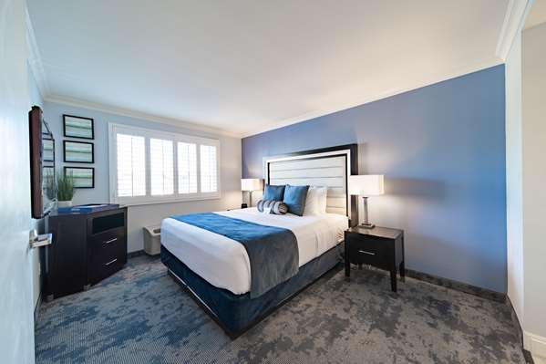 Suite - Best Western Plus Manhattan Beach Hotel