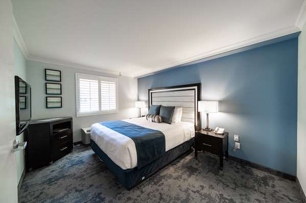 Suite - Best Western Plus Manhattan Beach Hotel