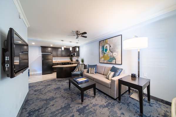 Suite - Best Western Plus Manhattan Beach Hotel