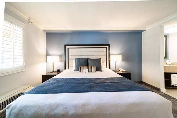 Suite - Best Western Plus Manhattan Beach Hotel