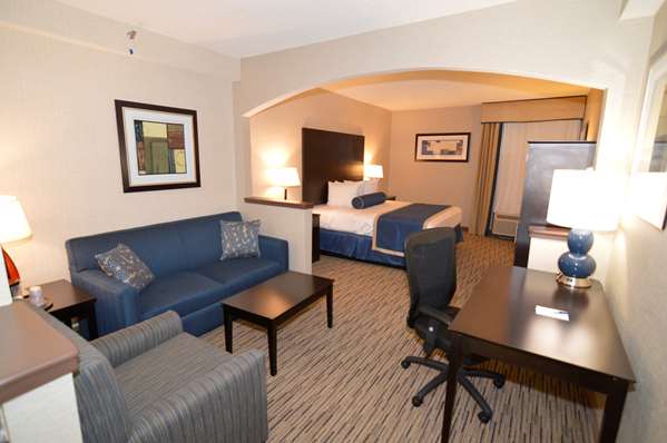 Suite - Best Western Plus New Albany Hotel - I-22, Exit 61