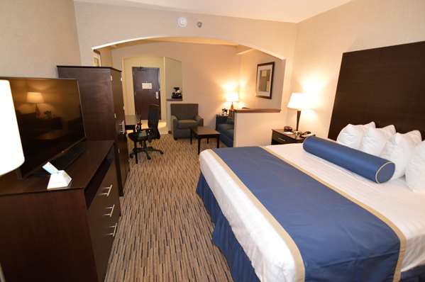 Suite - Best Western Plus New Albany Hotel - I-22, Exit 61