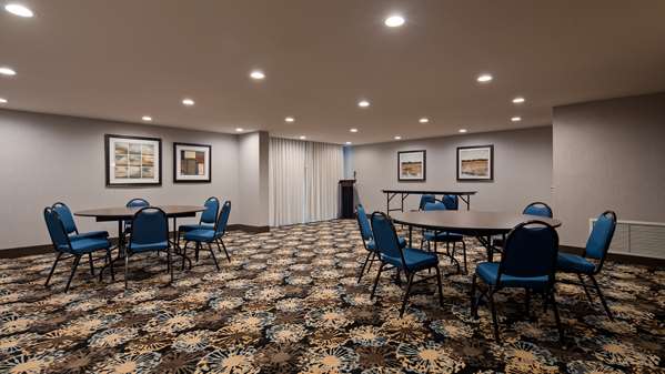  - Best Western Plus New Albany Hotel - I-22, Exit 61