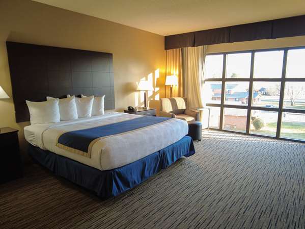  - Best Western Plus New Albany Hotel - I-22, Exit 61