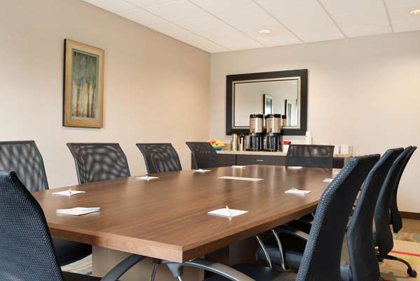 Conference Area - Hampton Inn & Suites Kenosha - I-41 & I-94, Exit 344