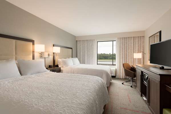  - Hampton Inn & Suites Kenosha - I-41 & I-94, Exit 344
