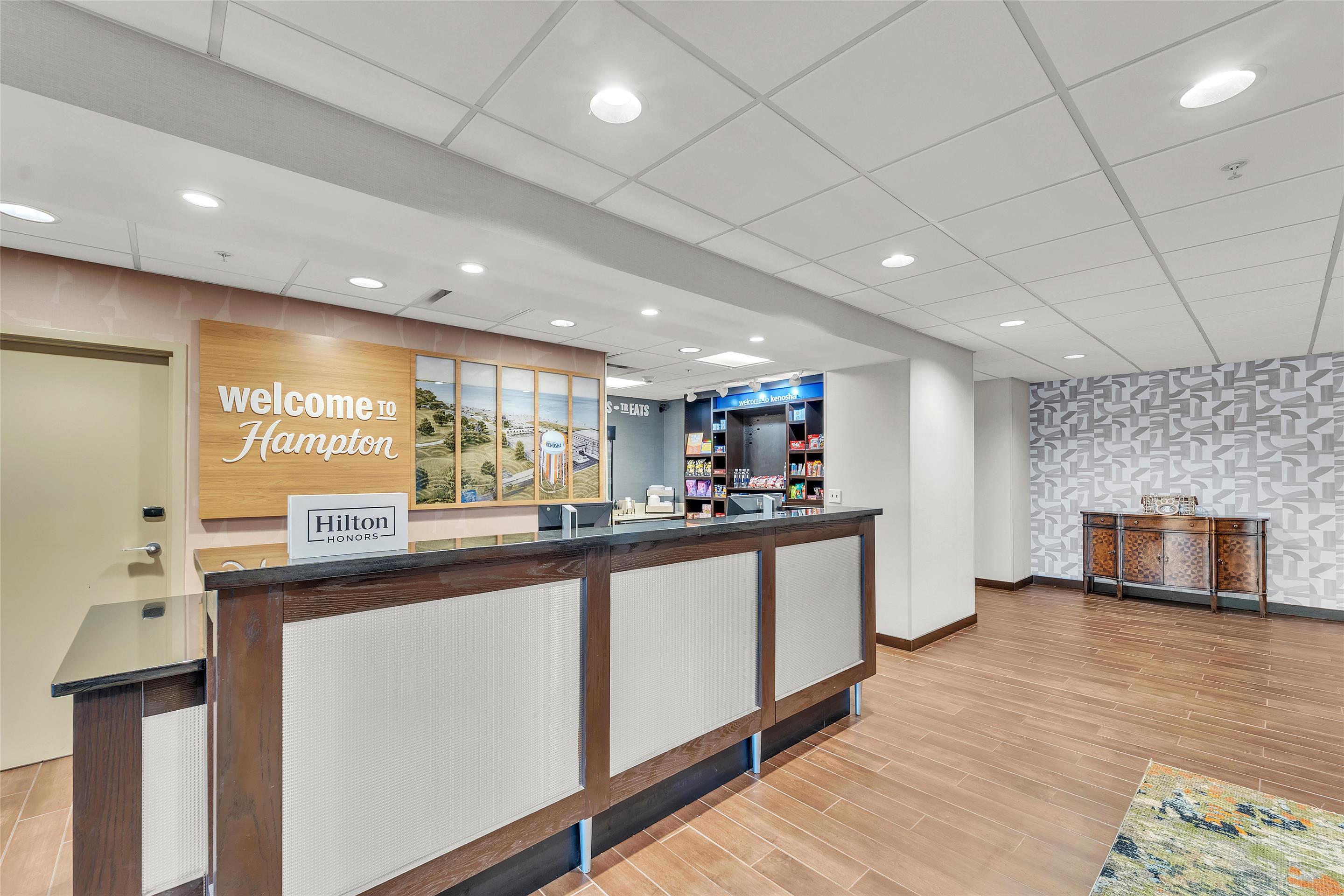 Reception | Hampton Inn & Suites Kenosha