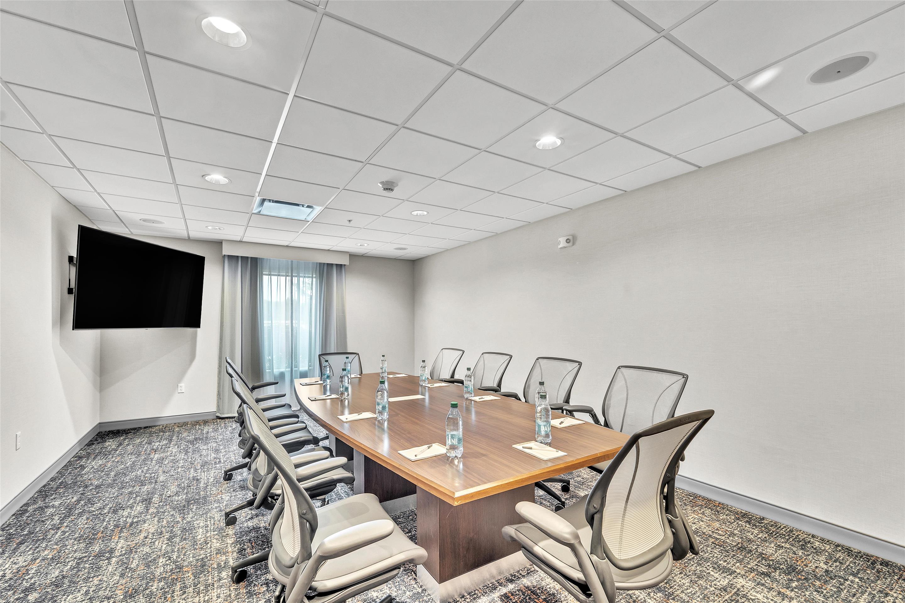 Meeting Room | Hampton Inn & Suites Kenosha