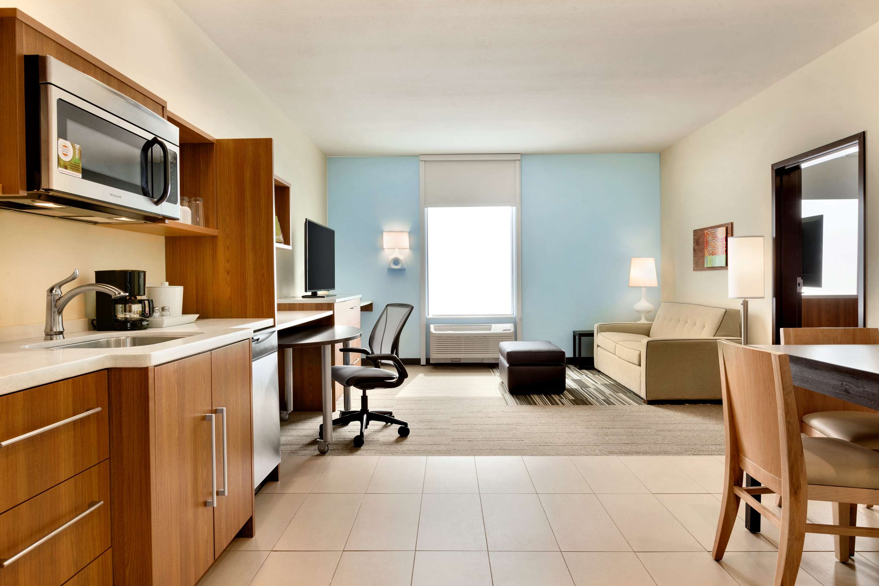 Guest room