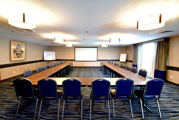  - Best Western Plus Flint Airport Inn & Suites