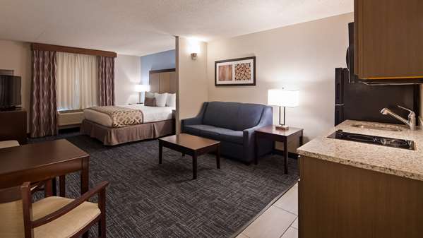 Suite - Best Western Plus Flint Airport Inn & Suites