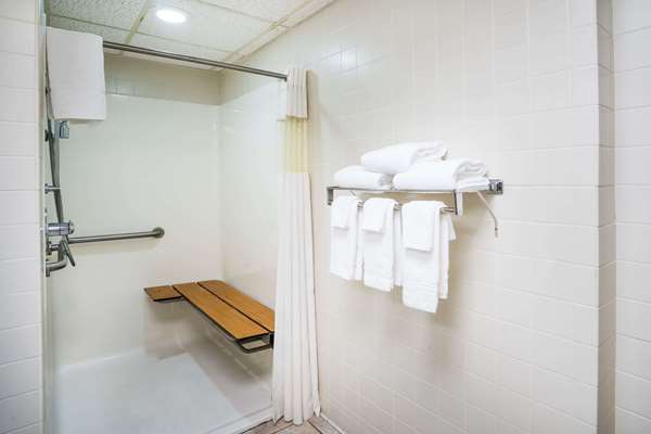  - Baymont Inn & Suites Johnson City - I-26, Exit 20