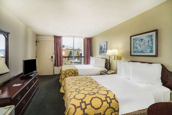  - Baymont Inn & Suites Johnson City - I-26, Exit 20