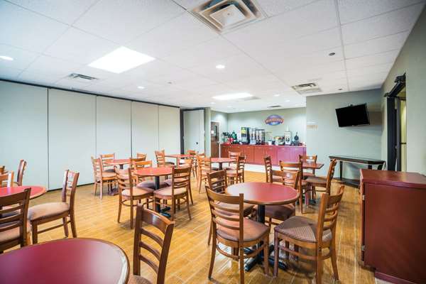  - Baymont Inn & Suites Johnson City - I-26, Exit 20