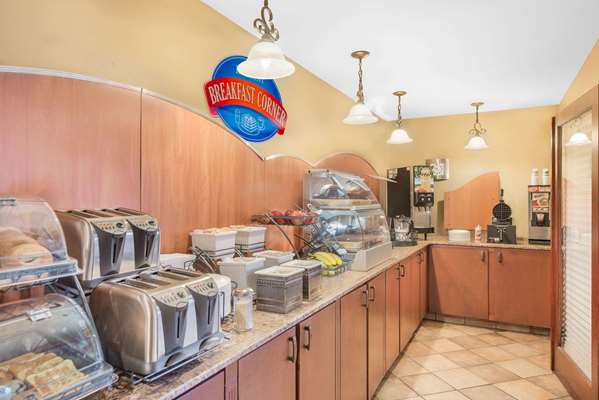  - Baymont Inn & Suites Litchfield