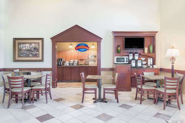  - Baymont Inn & Suites Litchfield
