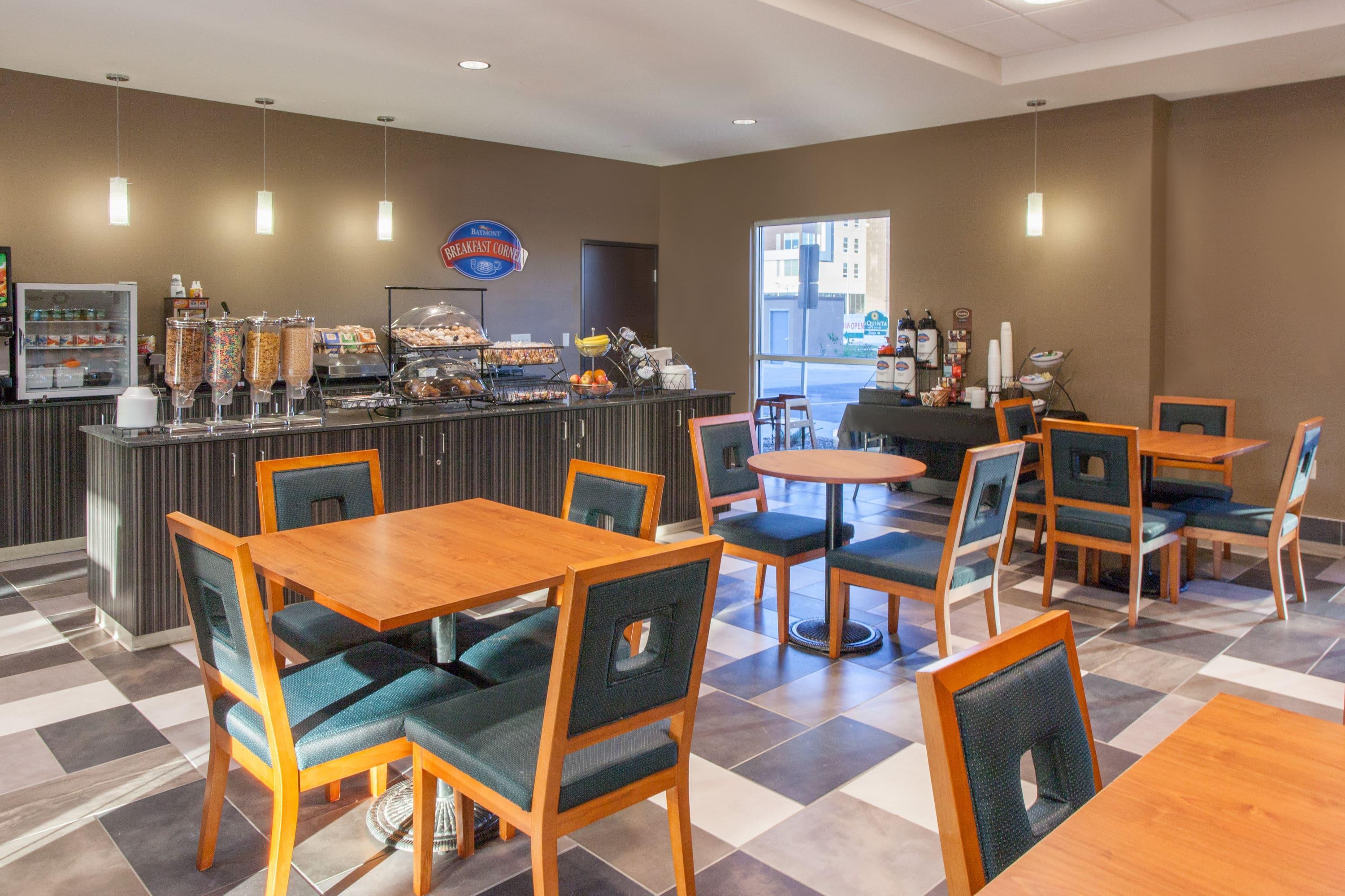 Breakfast Area | Baymont by Wyndham Grand Forks