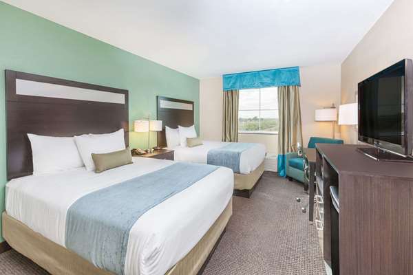  - Baymont Inn & Suites Midland - I-20, Exit 138