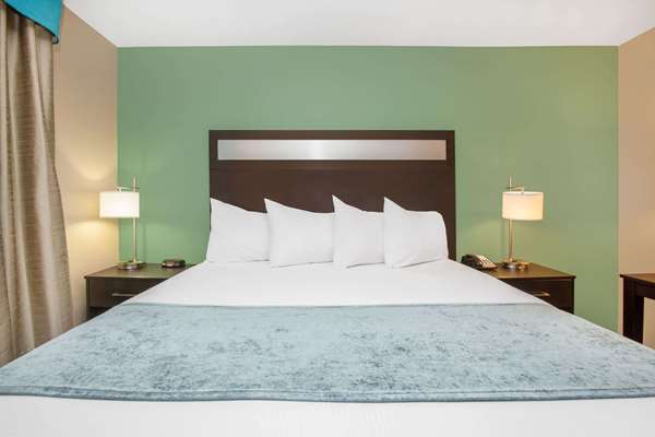  - Baymont Inn & Suites Midland - I-20, Exit 138