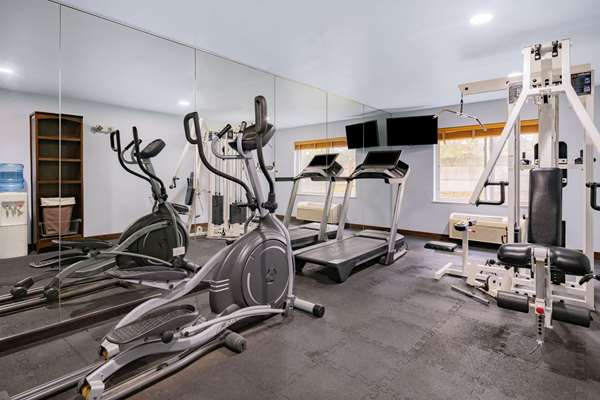 Fitness/ Exercise Room - Baymont Inn & Suites Gurnee - I-94, Exit 8