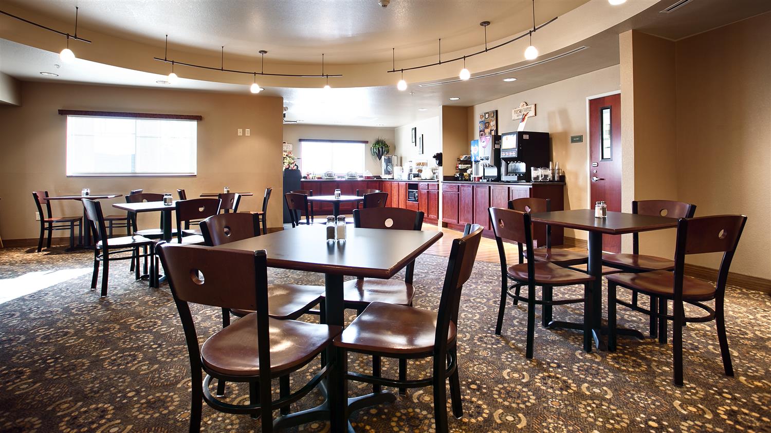 Best Western Plus Fossil Country Inn & Sts Kemmerer, WY See Discounts