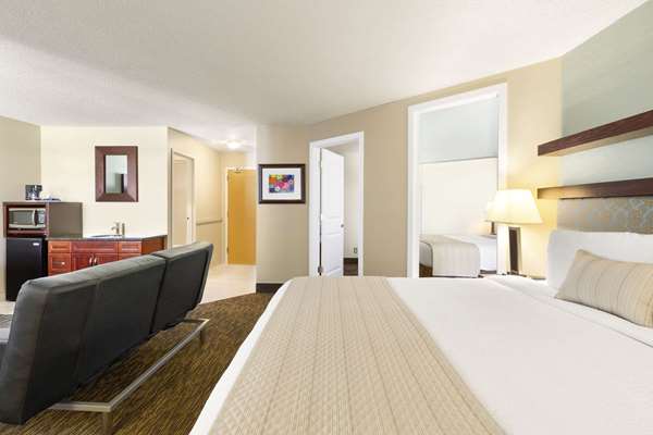 Suite - Days Inn Vermilion