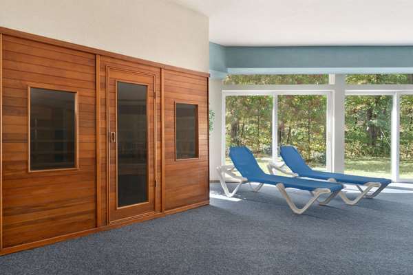 Spa - Days Inn Tamworth