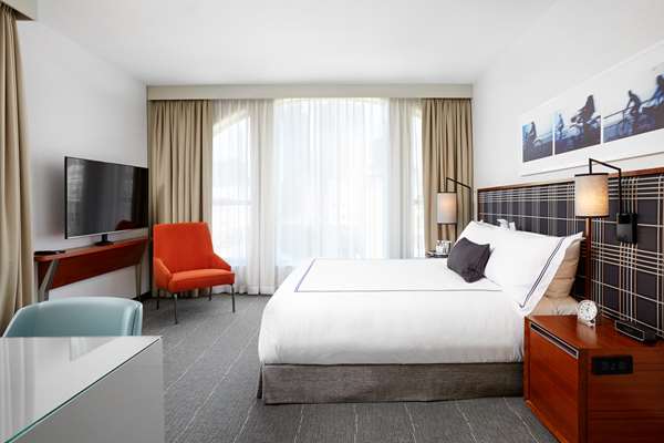  - Godfrey Hotel Boston