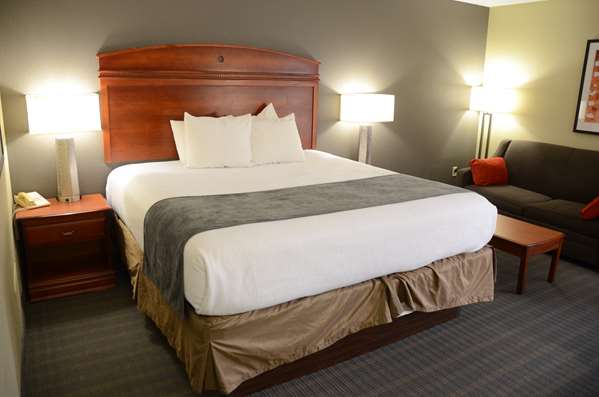  - Best Western Delta Inn Effingham - I-57 & I-70, Exit 160