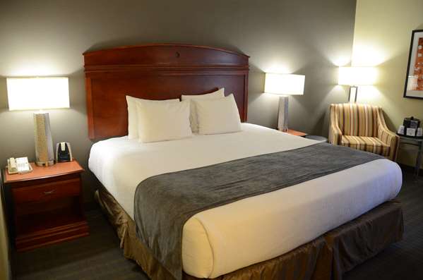  - Best Western Delta Inn Effingham - I-57 & I-70, Exit 160