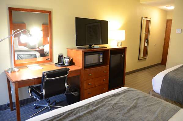  - Best Western Delta Inn Effingham - I-57 & I-70, Exit 160