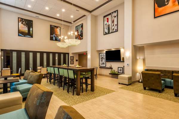  - Hampton Inn & Suites New Albany