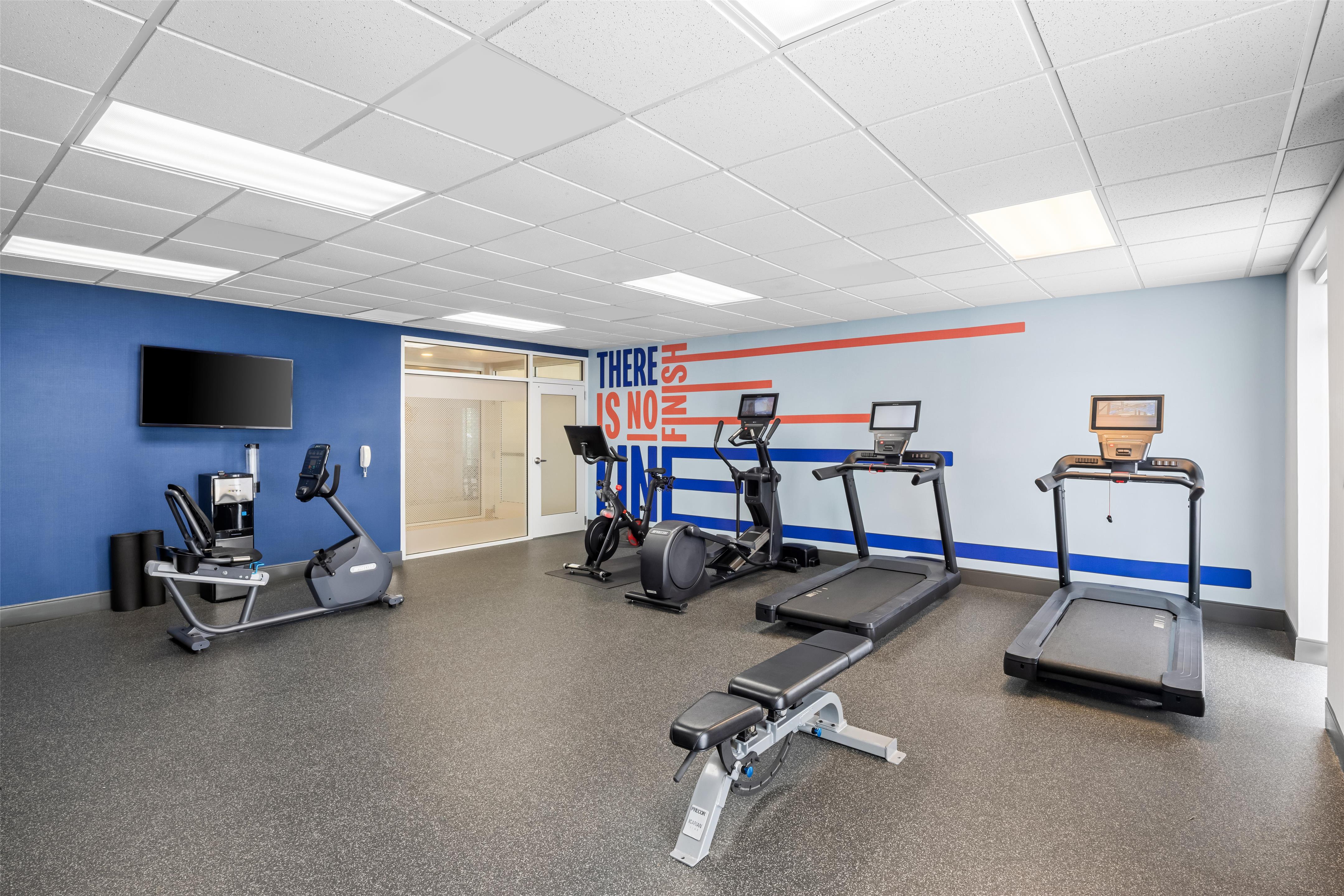 Health club fitness center gym | Hampton Inn & Suites New Albany Columbus