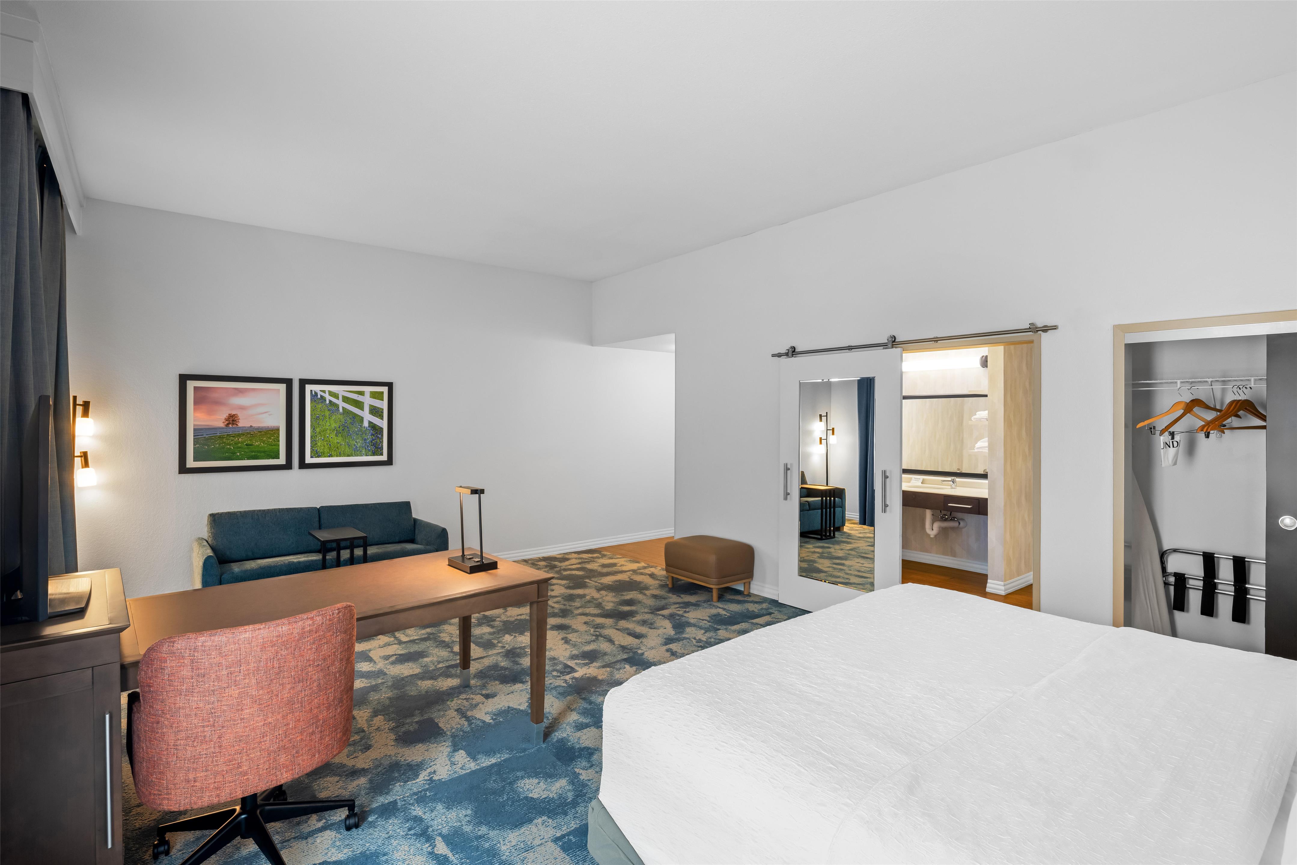 Guest room