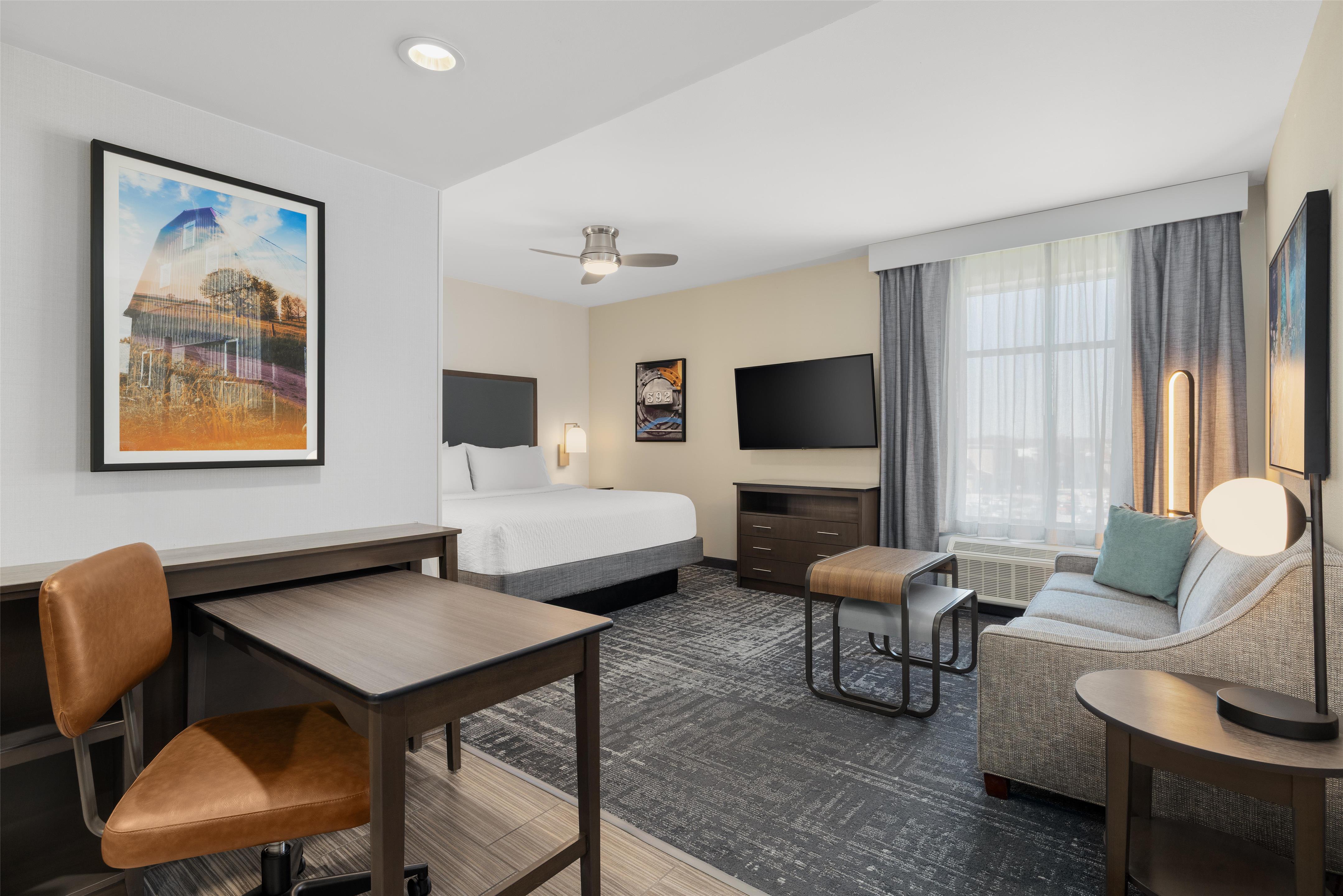Guest room