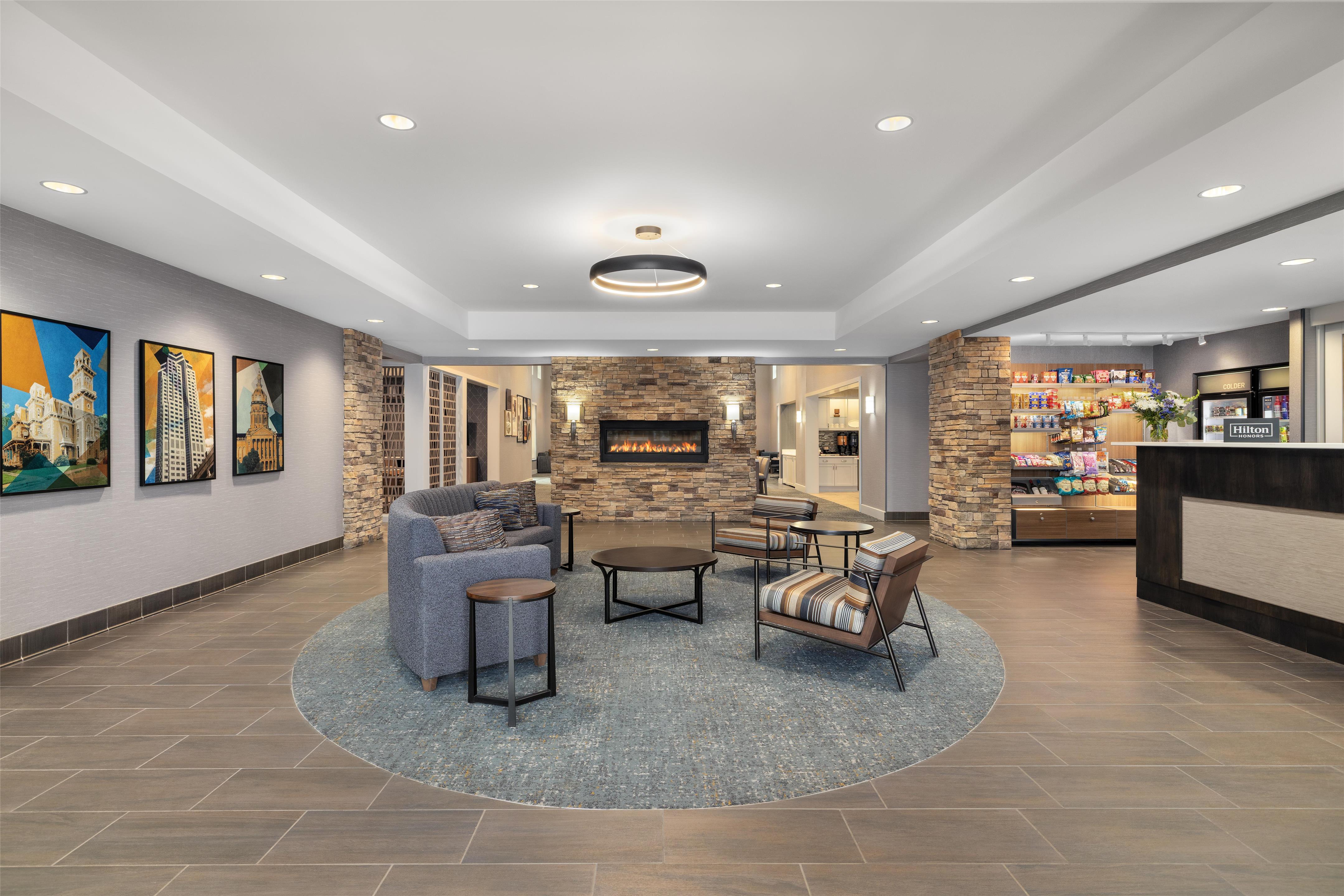 Lobby | Homewood Suites by Hilton West Des Moines/SW Mall Area
