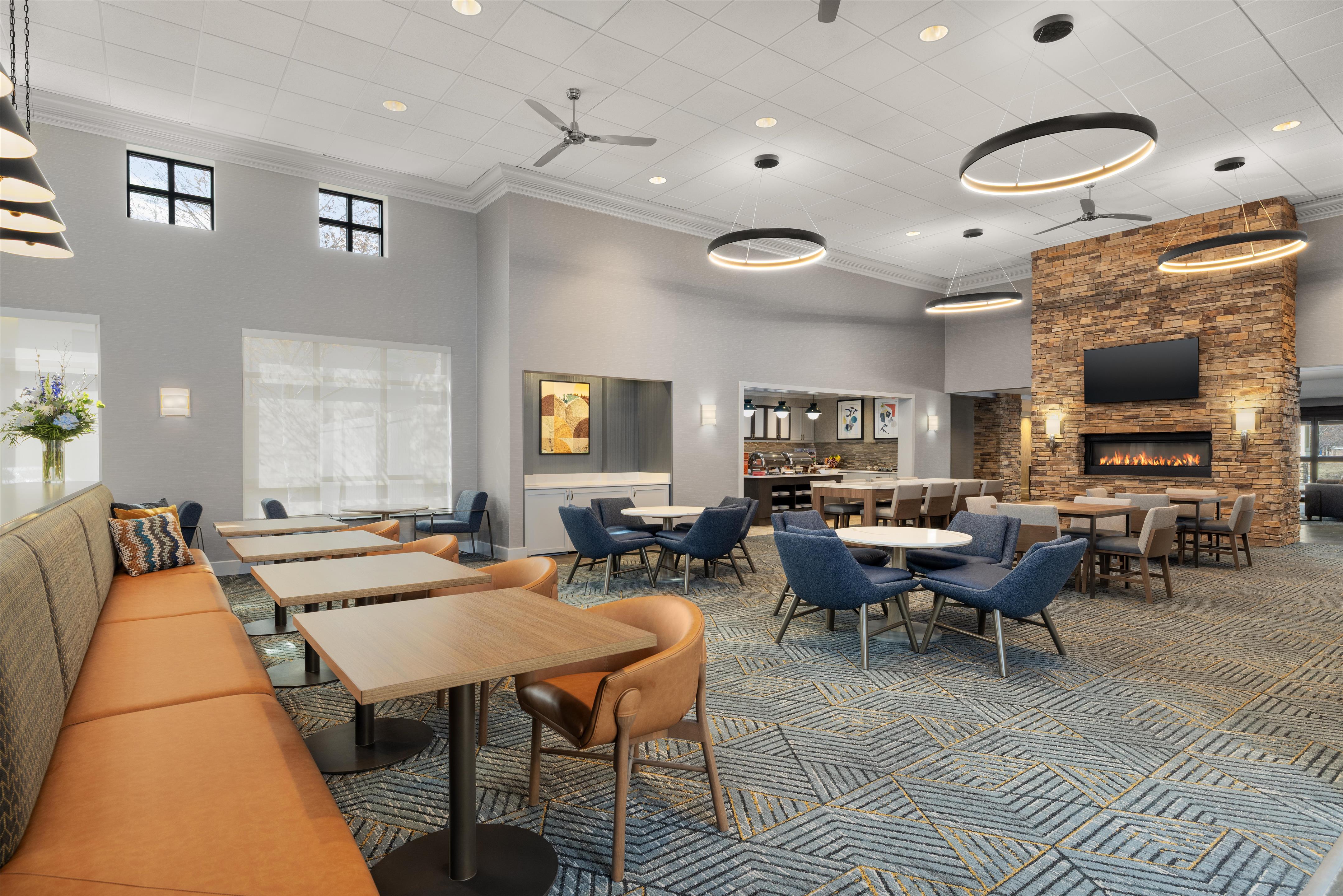 Breakfast Area | Homewood Suites by Hilton West Des Moines/SW Mall Area
