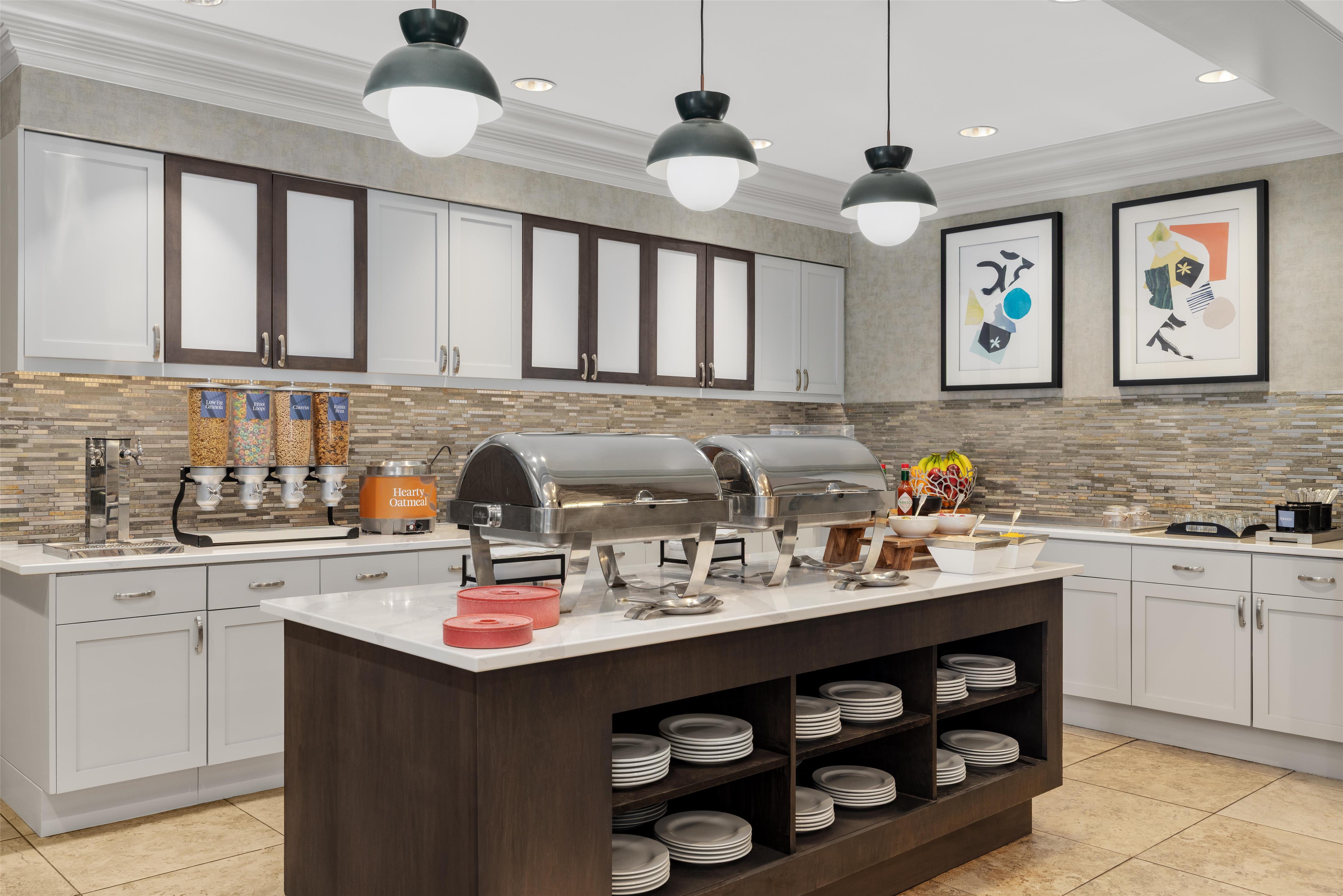 Breakfast Area | Homewood Suites by Hilton West Des Moines/SW Mall Area