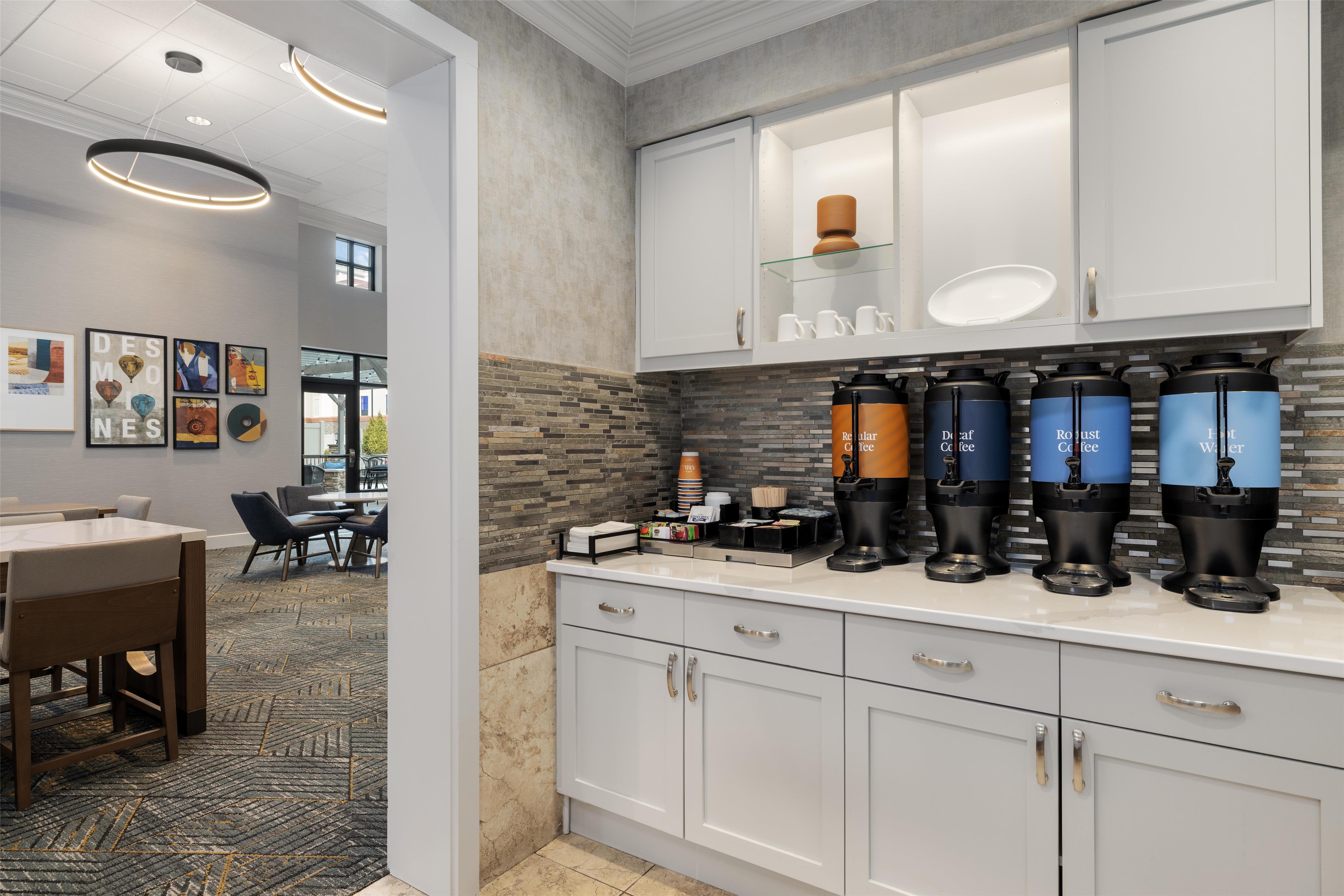 Restaurant | Homewood Suites by Hilton West Des Moines/SW Mall Area