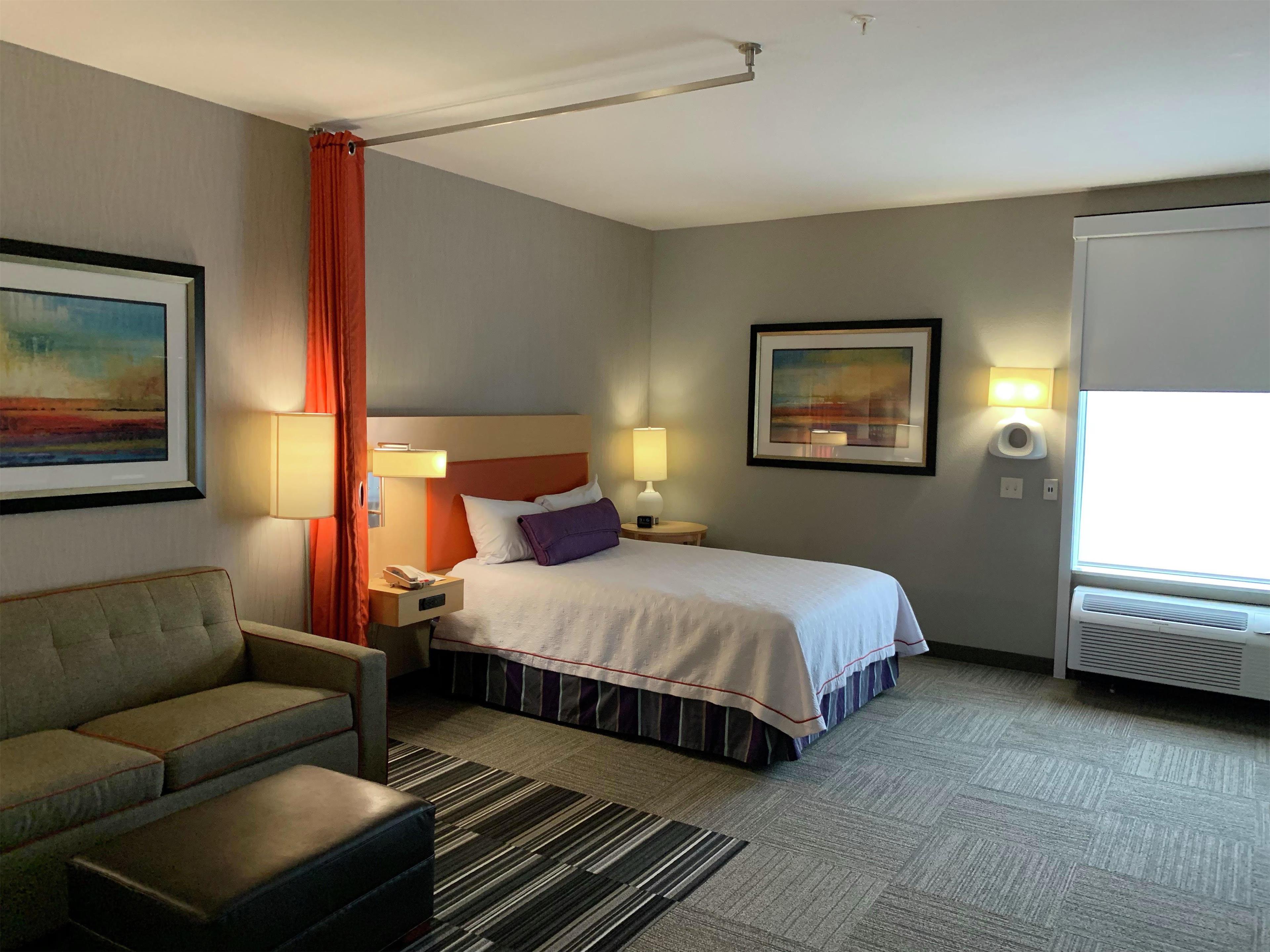 Guest room