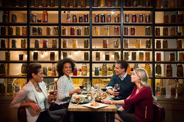 Restaurant - Logan Hotel Philadelphia - I-676